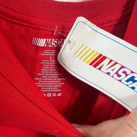 NWT DALE EARNHARDT JR. T-SHIRT XL RED #88 NASCAR NATIONAL GUARD GRAPHICS - Picture 3 of 5